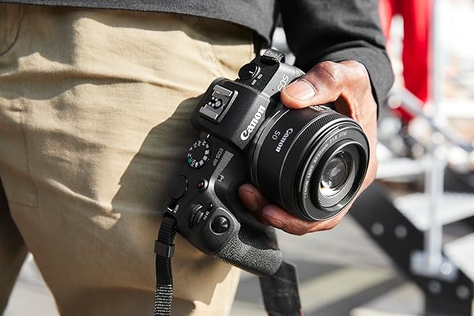 Canon EOS R Body With RF 50mm f/1.8 STM